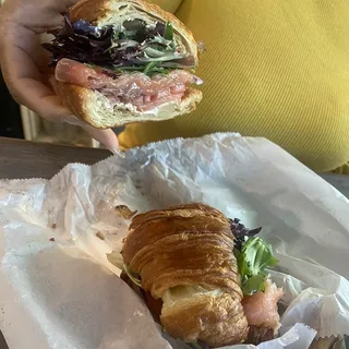 Smoked Salmon Sandwich