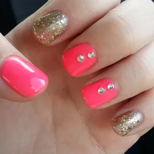 Gel manicure by tammy