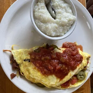 Mexican omelette with grits