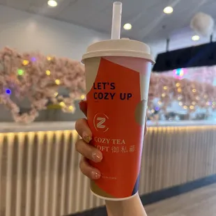 This is the best boba tea I've ever had in the Bay Area! I like their cheese top!