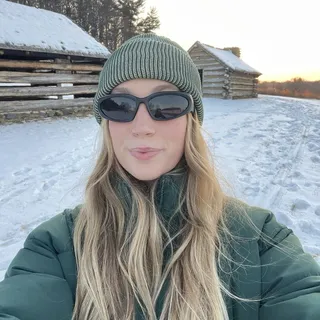 Rachel R.