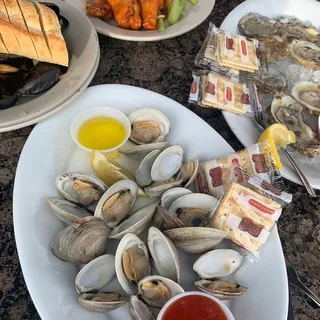 Little Neck Clams*
