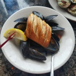 Mussel Bowl