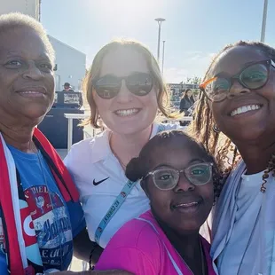 Guest services Sara making our experience 1st Rate!