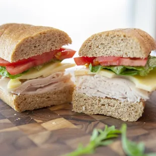 CR CREĀT Las Vegas sliced turkey sandwich