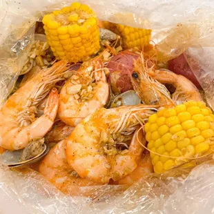 1 Pound Shrimp &amp; 1 Pound Clam with Potato and Corn with House Special Sauce (IG: @kristys.kravings)