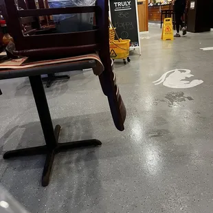 Mopping was at the next table from us.