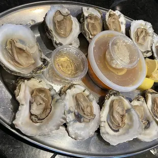 1 Dozen Steam Oyster the sauce was GOOD!