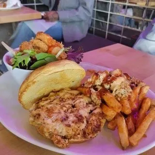Crab Cake Sandwich w/Crab Fries