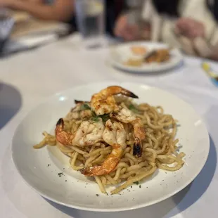 Garlic Noodle Prawn
