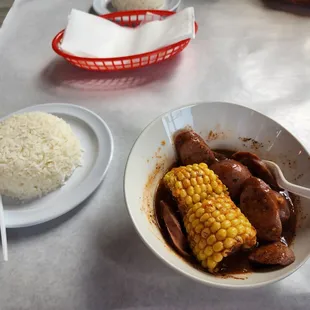 Side of potatoes,  corn,  and sausage.   With another side of rice.   Great option if you don&apos;t eat seafood like me.