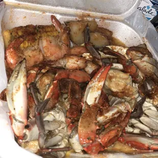 6 piece blue crab, shrimp, corn, potatoes, eggs!