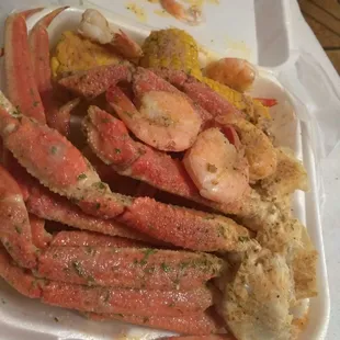 The seafood is delicious, perfectly seasoned and the amount of food you get is enough to share with someone. Prices are very reasonable.