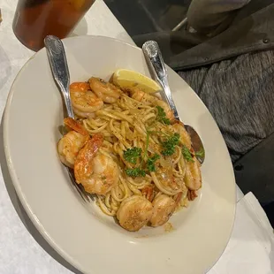 Shrimp Scampi Linguine