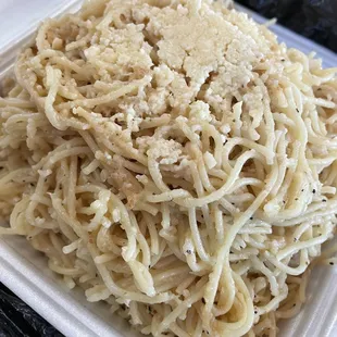 Garlic noodles