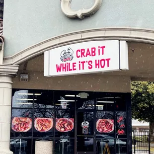 picture of the front of our resturant