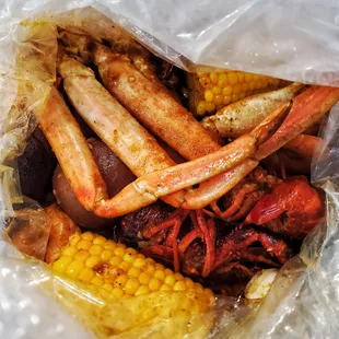 Combo with crab legs, shrimp, and crawfish, corn, potatoes