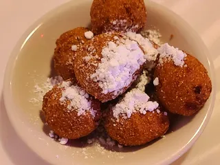 Reter's Crab House and Grille