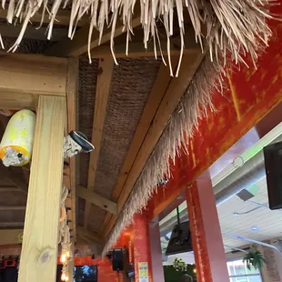 Tiki hut bar