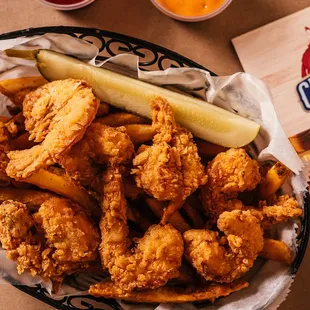 chicken wings, fried chicken, food, chicken, chicken wings and fried chicken, fried chicken wings, bbq wings, poultry, bbq chicken