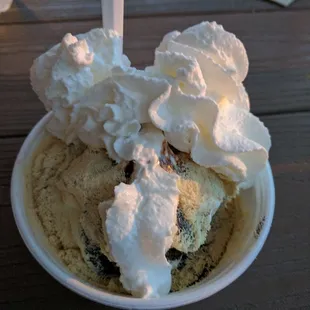 Dusty road sundae with extra dust