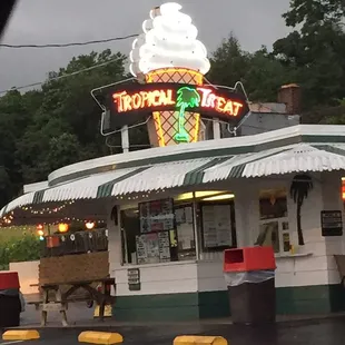 The stand with the lights on