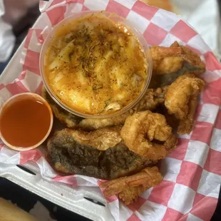 Fish and shrimp combo Crab mac and cheese