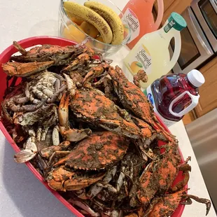 a bowl of crabs and bananas