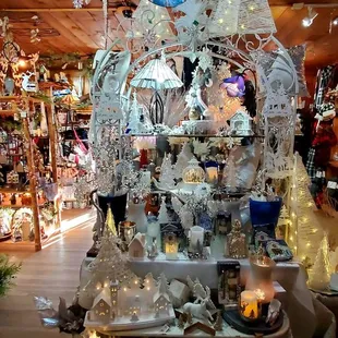 Inside Christmas decor