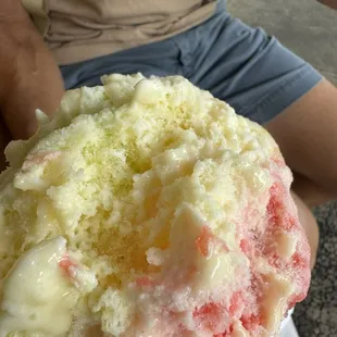 Rainbow shave ice cream