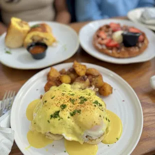 Fried Chicken Benedict