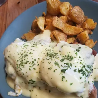 Fried Chicken Benedict