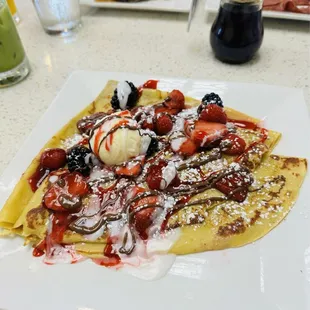 Ultimate Berry Crepe