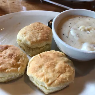 Mashed Potatoes w/Sawmill Gravy