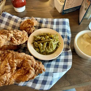 Cracker Barrel Old Country Store