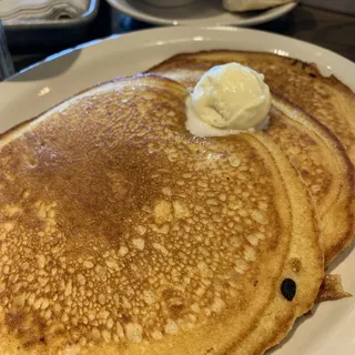 Buttermilk Pancakes with 100% Pure Natural Syrup