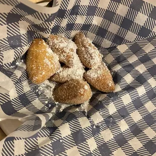 food, dessert