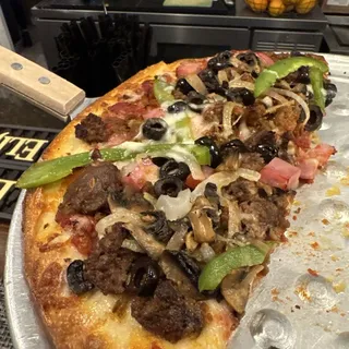 Bottoms Up Loaded Thin Crust Pizza