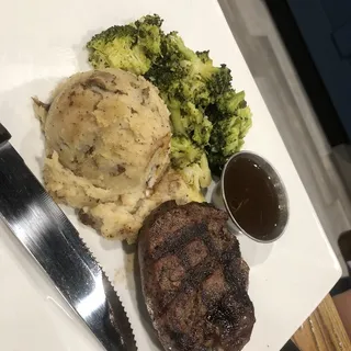 Filet Mignon (7oz Filet)*