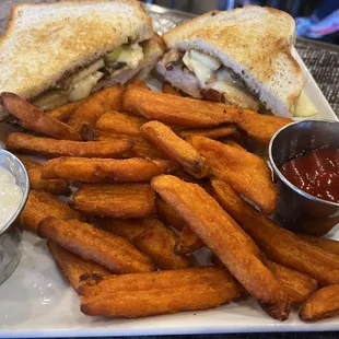 Chicken Brie and Green Apple Sandwich