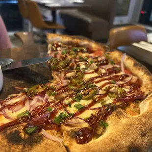 Spicy Chicken Mozzarella, Red Onion, Jalapeno, Green Onion &amp; BBQ Sauce Pizza