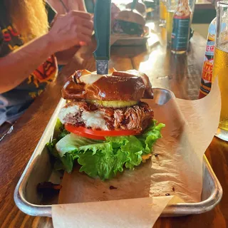 FLYIN HAWAIIAN BURGER