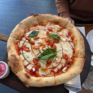 Caprese Pizza