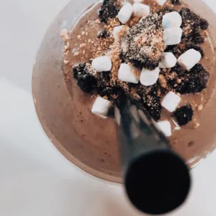 a chocolate smoothie with marshmallows