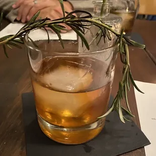 Kate&apos;s old fashioned - scotch based