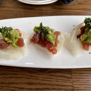 Tuna Poke Chips