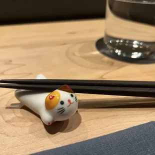 Cute cat chopstick holder