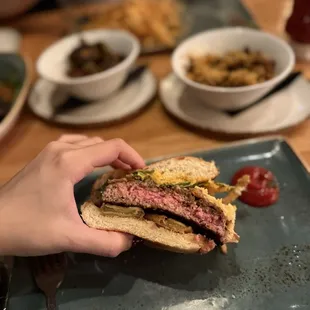 Shorty 's Rebel Burger