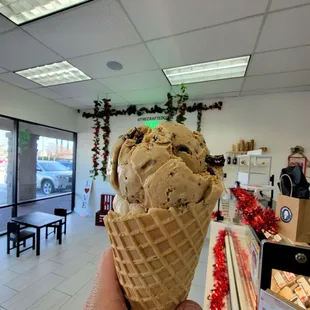 Banana Pudding and Coffee! Yummy! Love the ice cream here!