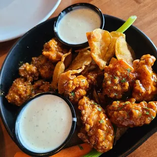 Boneless Wings (Tennessee Honey &amp; Buffalo Parm)